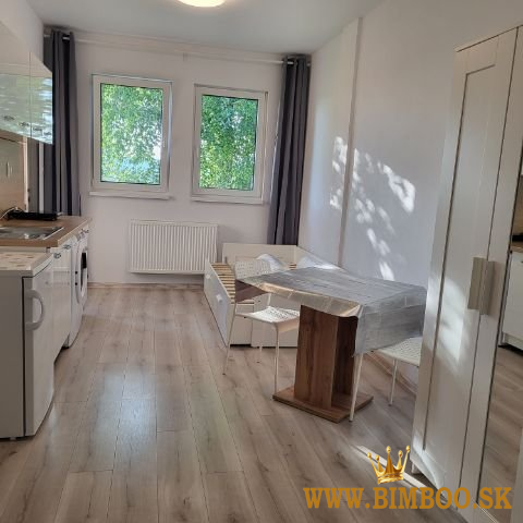  Prenájom príjemného 1-izbového bytu – Bratislava – Vrakuňa, 