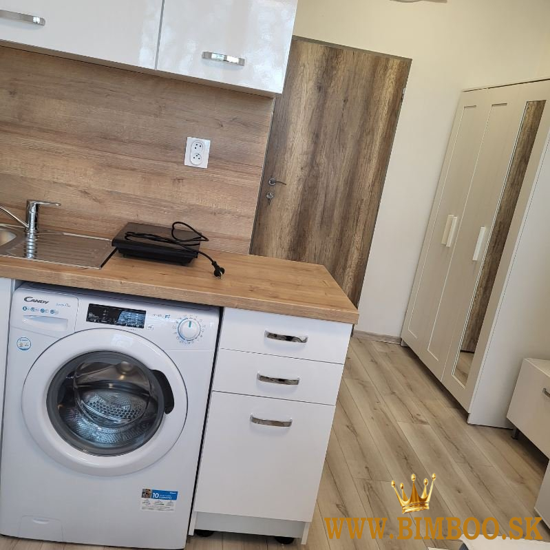  Prenájom moderného 1-izbového bytu – Bratislava, Vrakuňa (Hradská