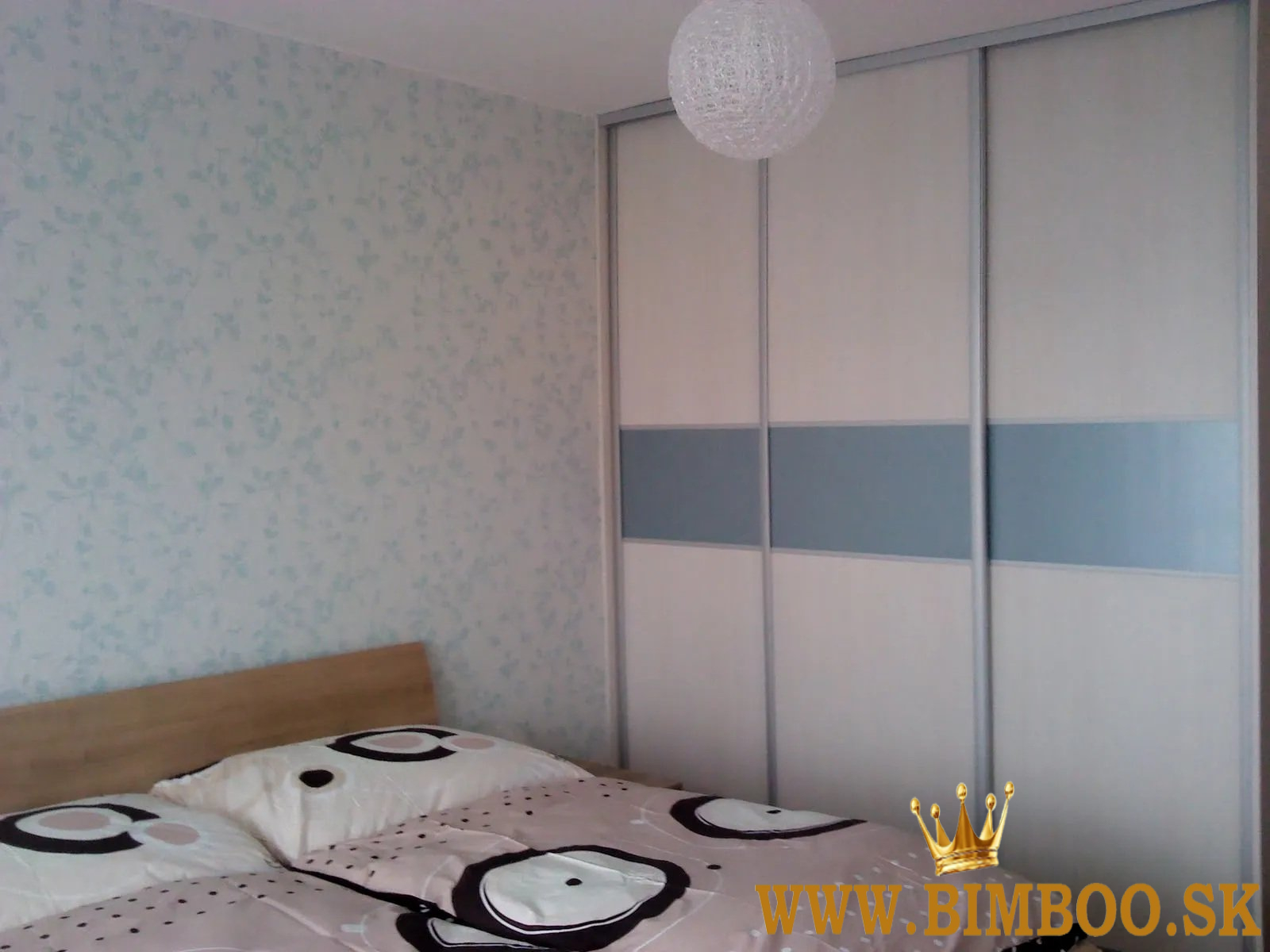  2-izbový byt s parkovacím státím – Nevädzová (OC RETRO),