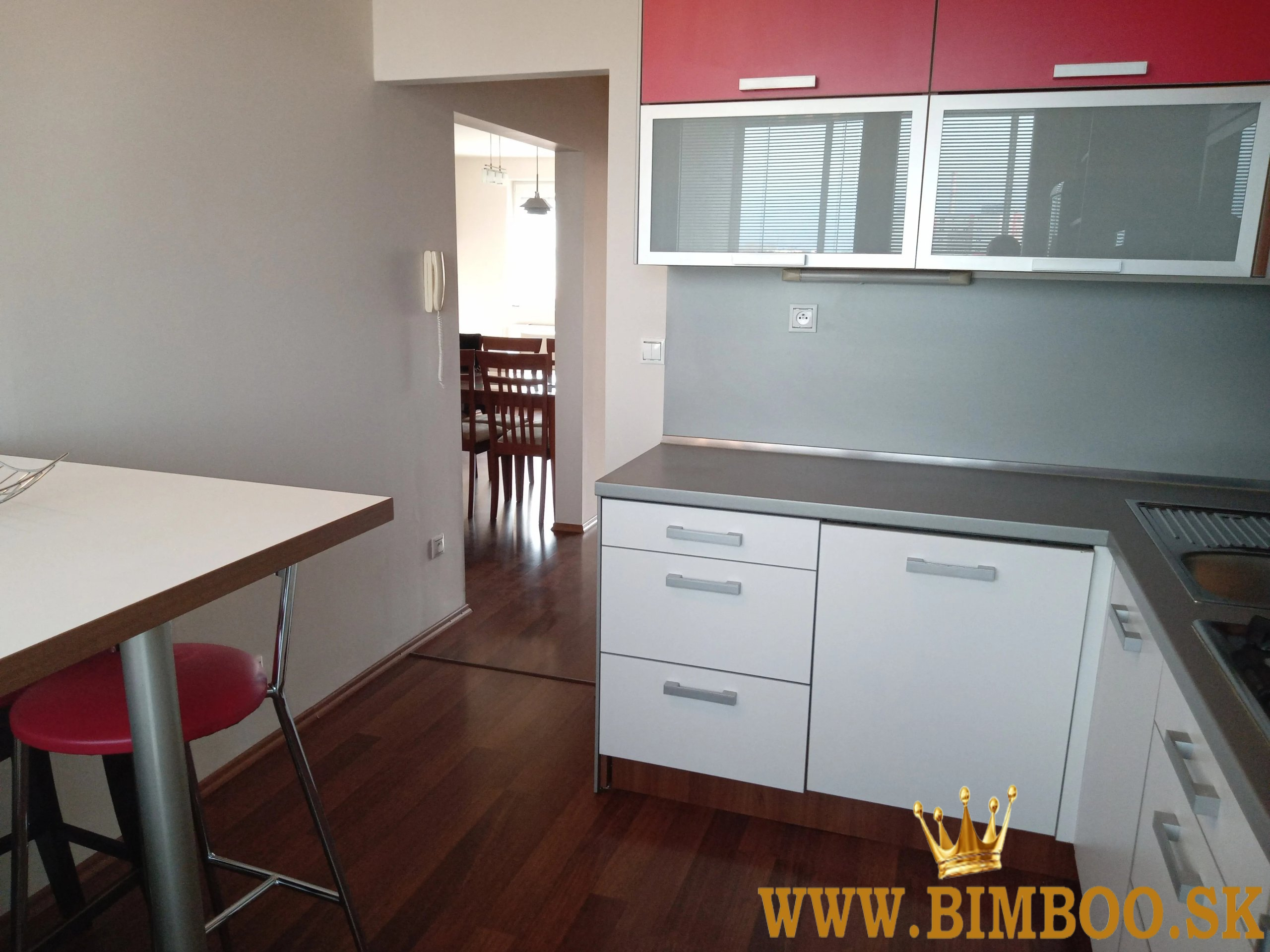 Realitný kancelária REALADR s.r.o.,