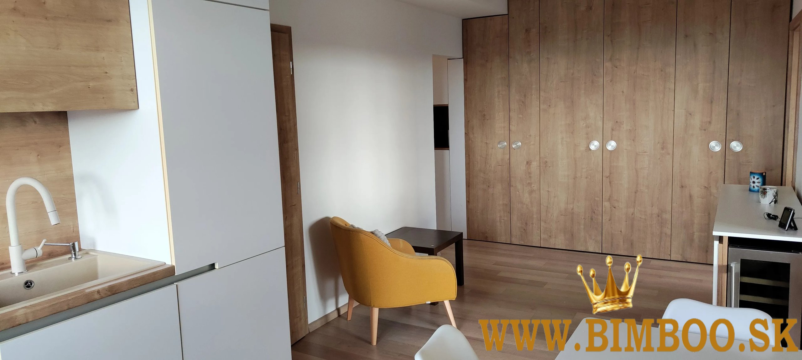 Prenájom: Kompletne zrekonštruovaný 3-izbový byt – Pečnianska, B