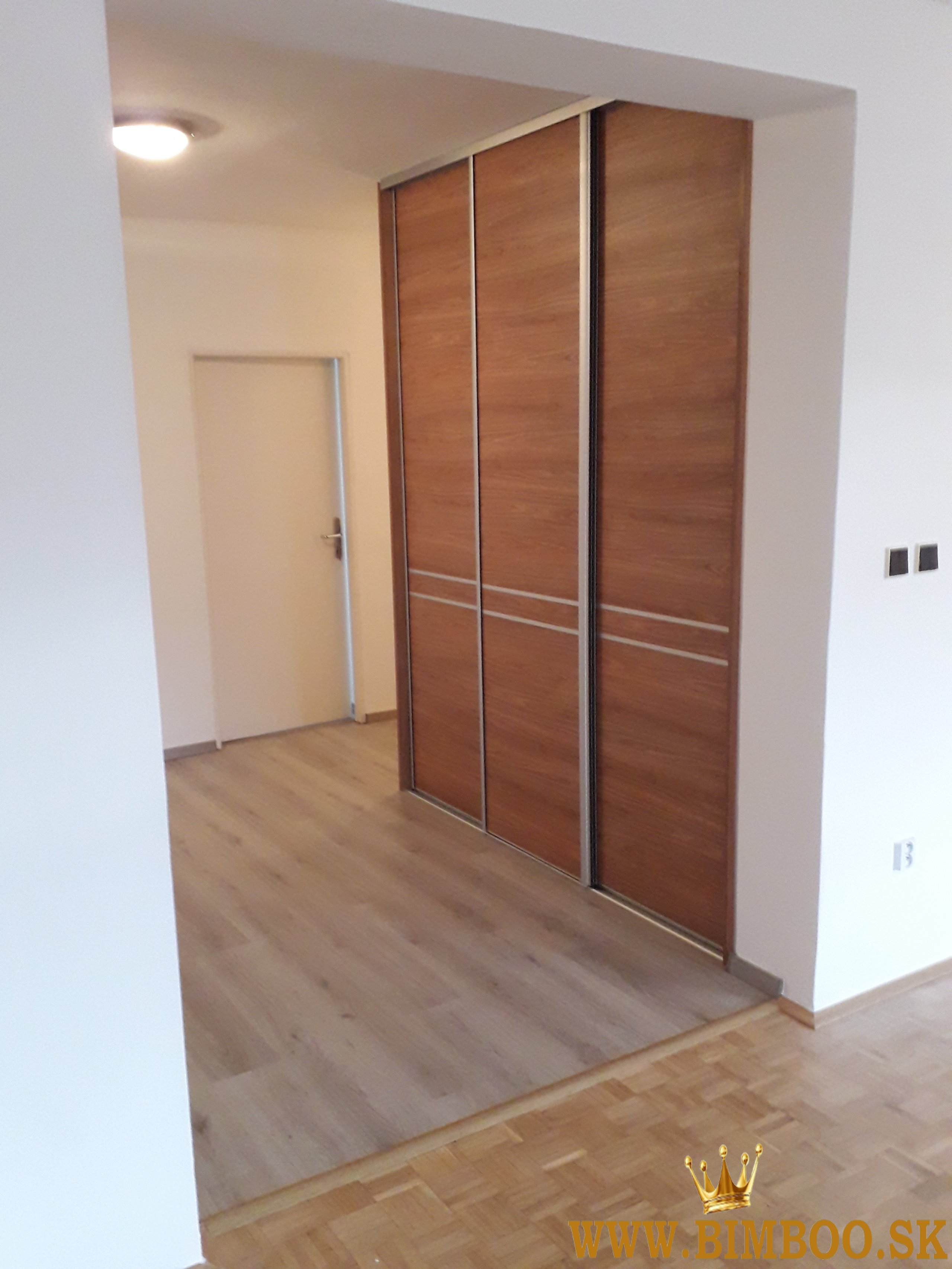  Prenájom priestranného 4-izbového bytu – Martinengova ulica, 