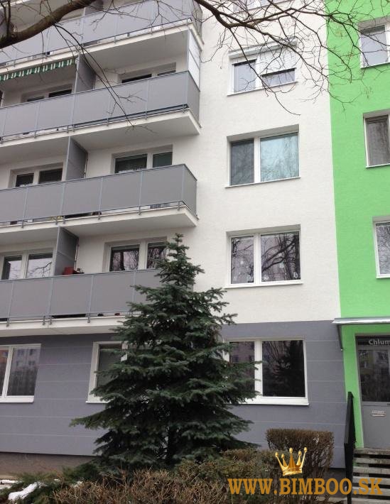 Prenájom zariadeného 2 izbového bytu v mestskej časti Bratislava-Ružinov na ulici Chlumec