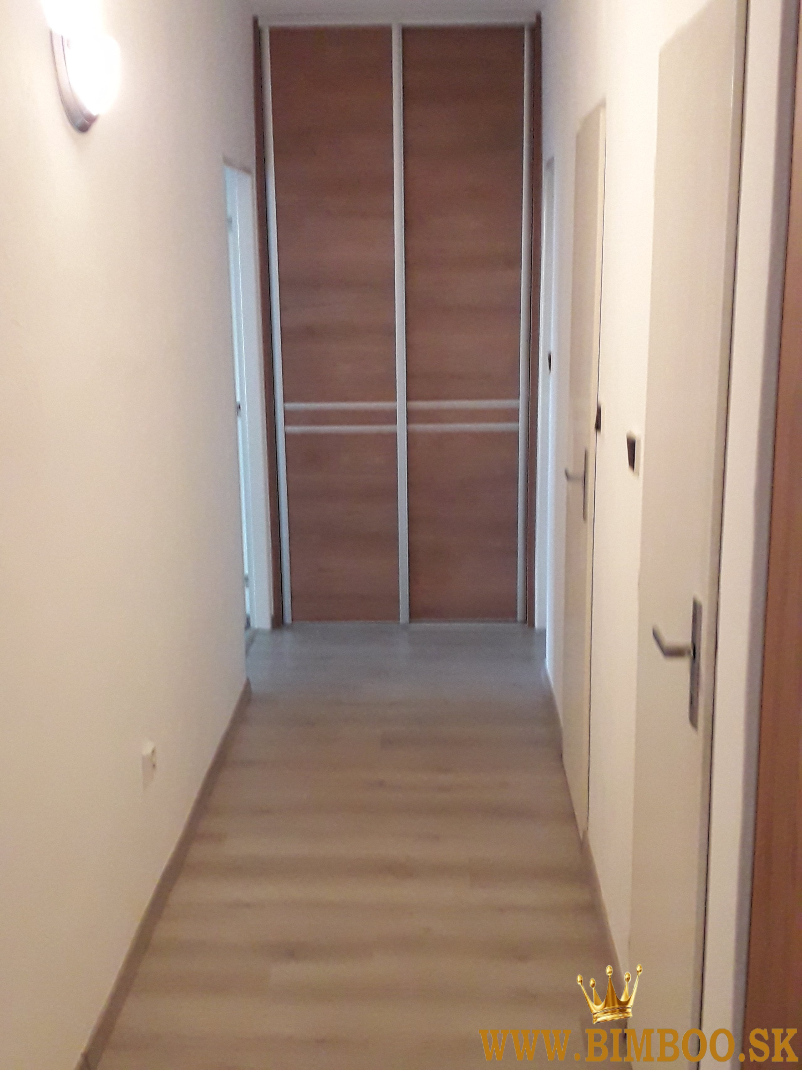  Prenájom priestranného 4-izbového bytu – Martinengova ulica, 