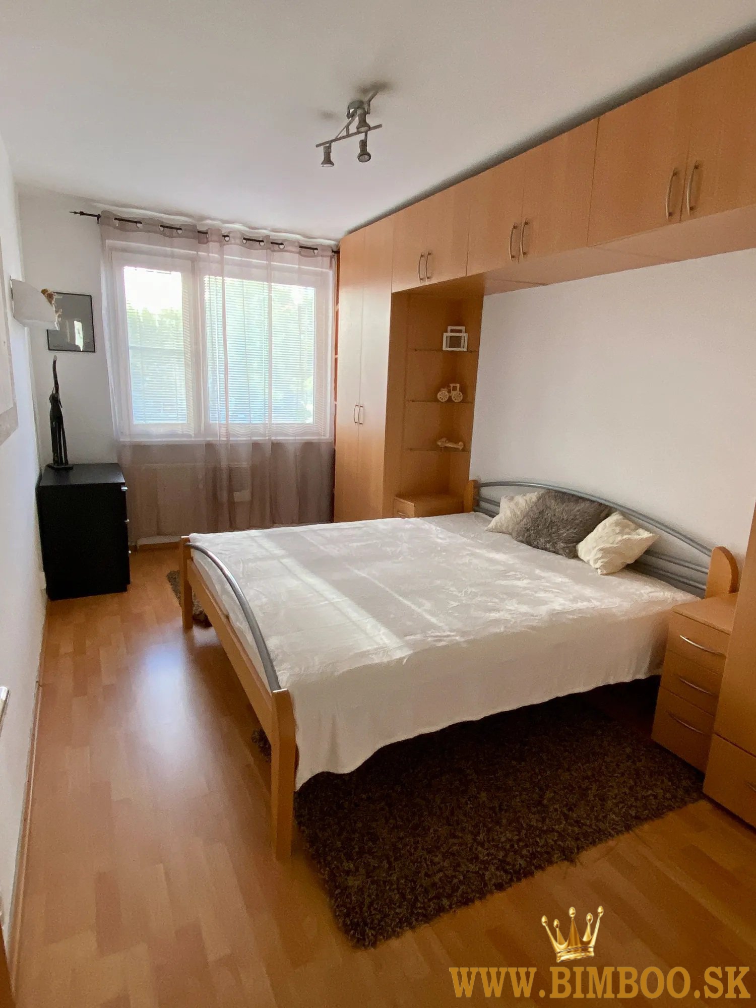  Prenájom: 3-izbový byt – Belinského, Petržalka 