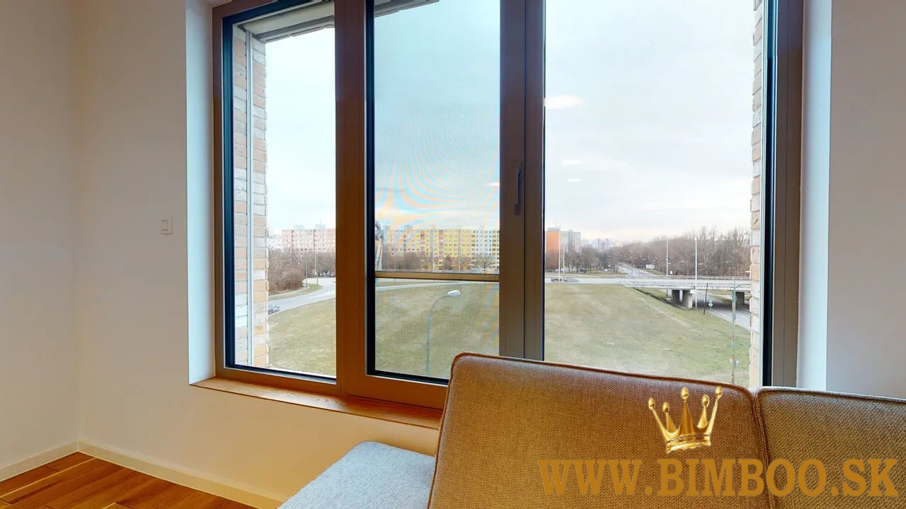 Prenájom 4-izbového bytu – Martinengova ul.,