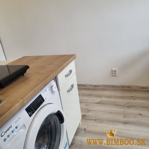 ???? Prenájom kompletne zariadenej garzónky – Majerská ulica,