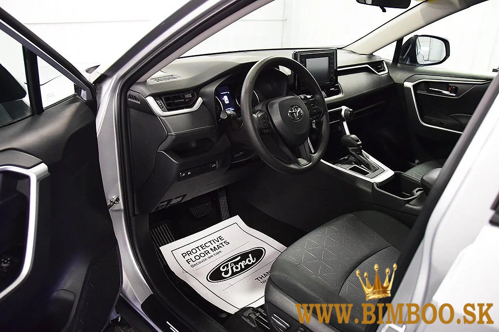 BUY CLEAN USED 2022 Toyota RAV4 XLE Full Option