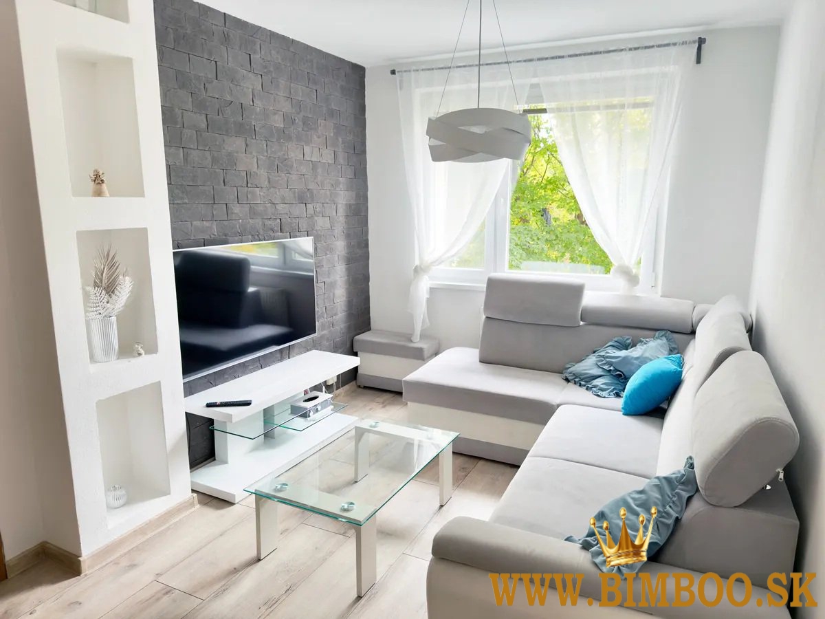 ???? Prenájom 3-izbového bytu po kompletnej rekonštrukcii – Hálova ulica,