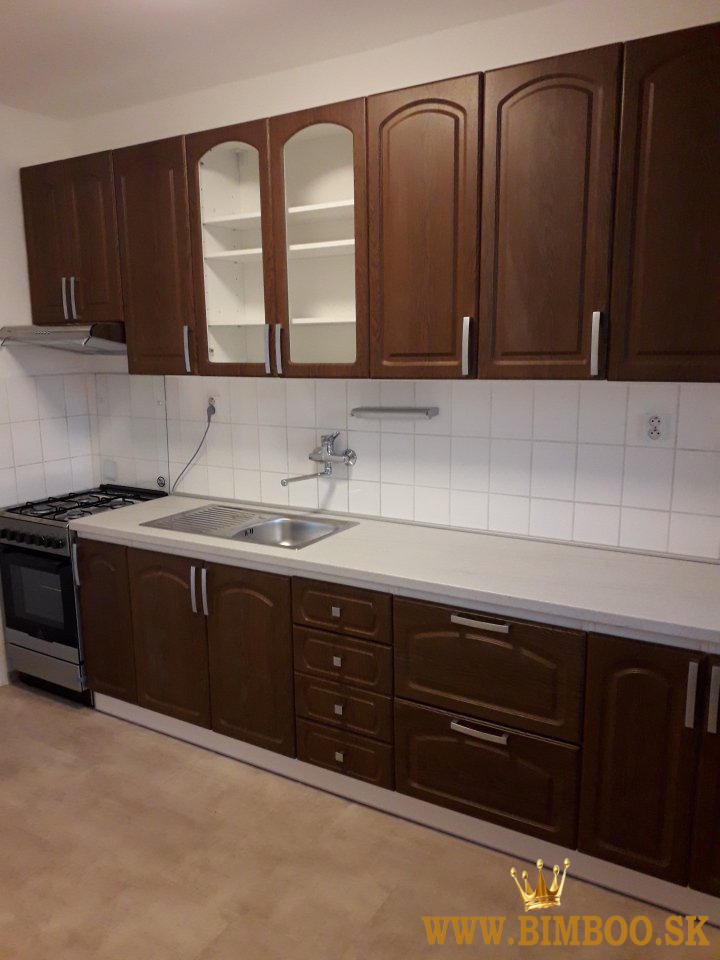 ???? Prenájom kompletne zariadenej garzónky – Majerská ulica, 