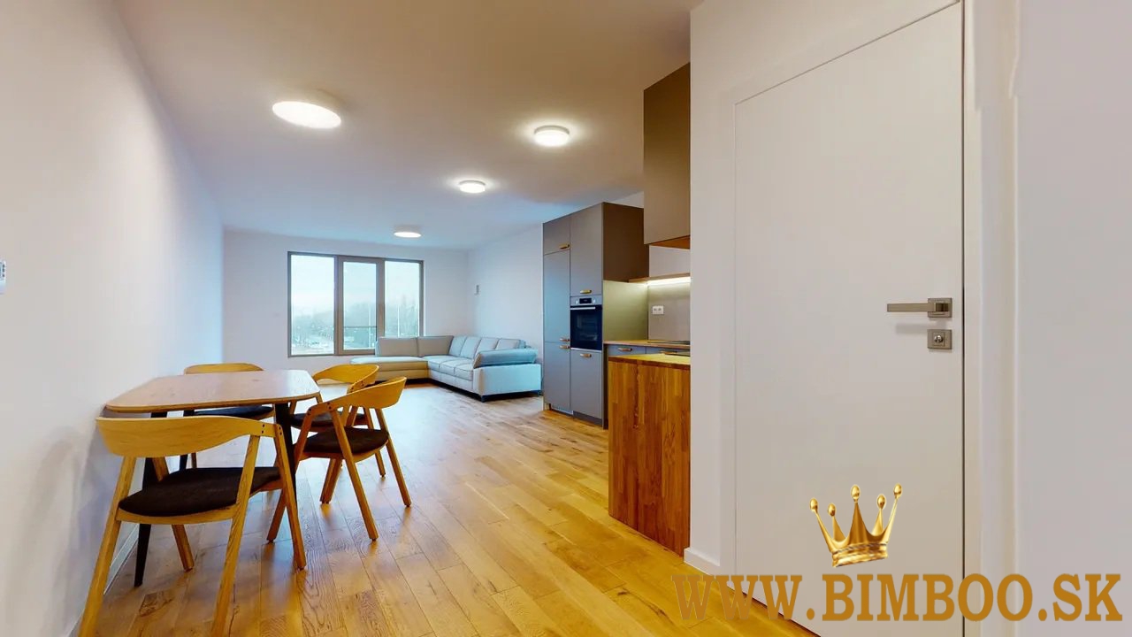 Prenájom 4-izbového bytu – Martinengova ul.,