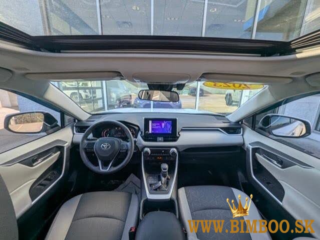 Selling My 2023 Toyota Rav 4 XLE AWD