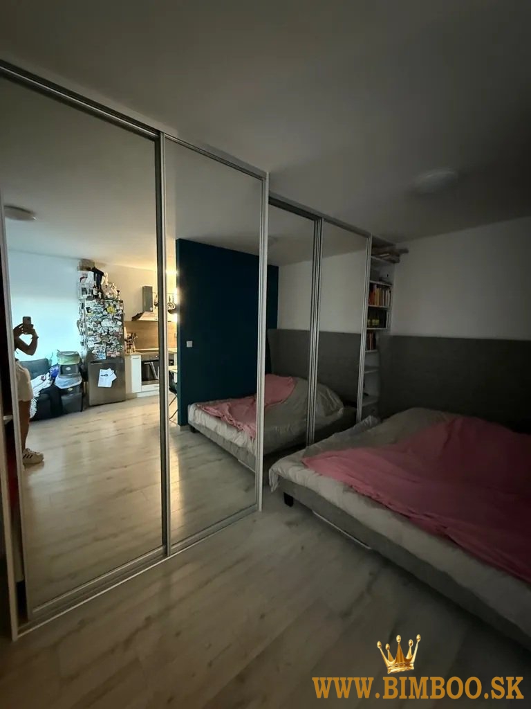   Prenájom 1,5-izbového bytu s balkónom – Uzbecká, 