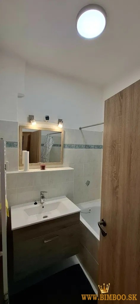  Prenájom: Útulný 2-izbový byt pri Trnavskom mýte