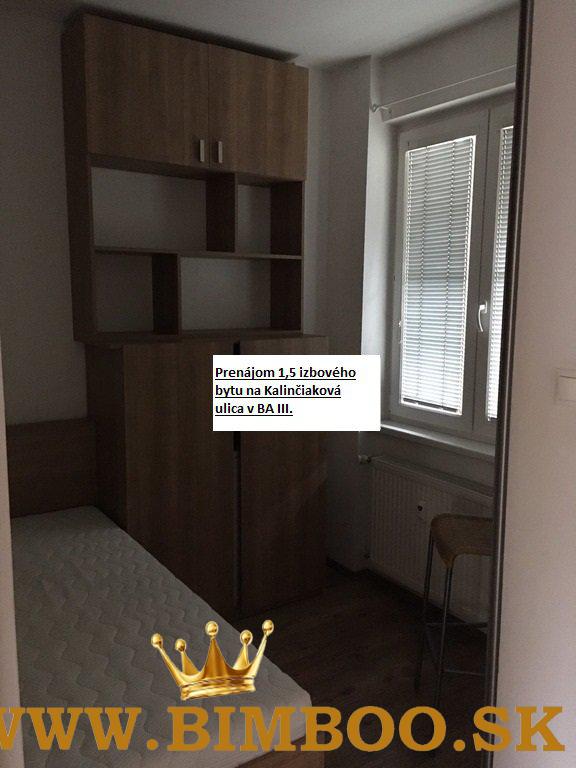 Prenajom 1.5 izbového bytu v tichej lokalite hneď vedľa Centralu, Kalinčiaková ulici V byt je na dru