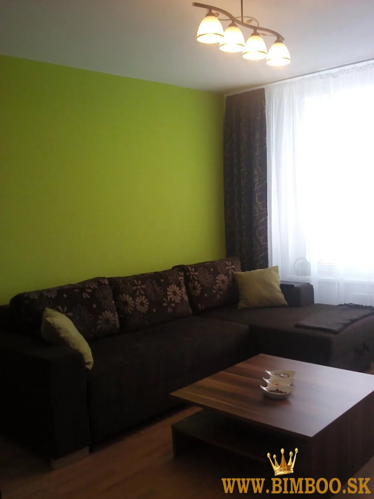  2-izbový byt s parkovacím státím – Nevädzová (OC RETRO),