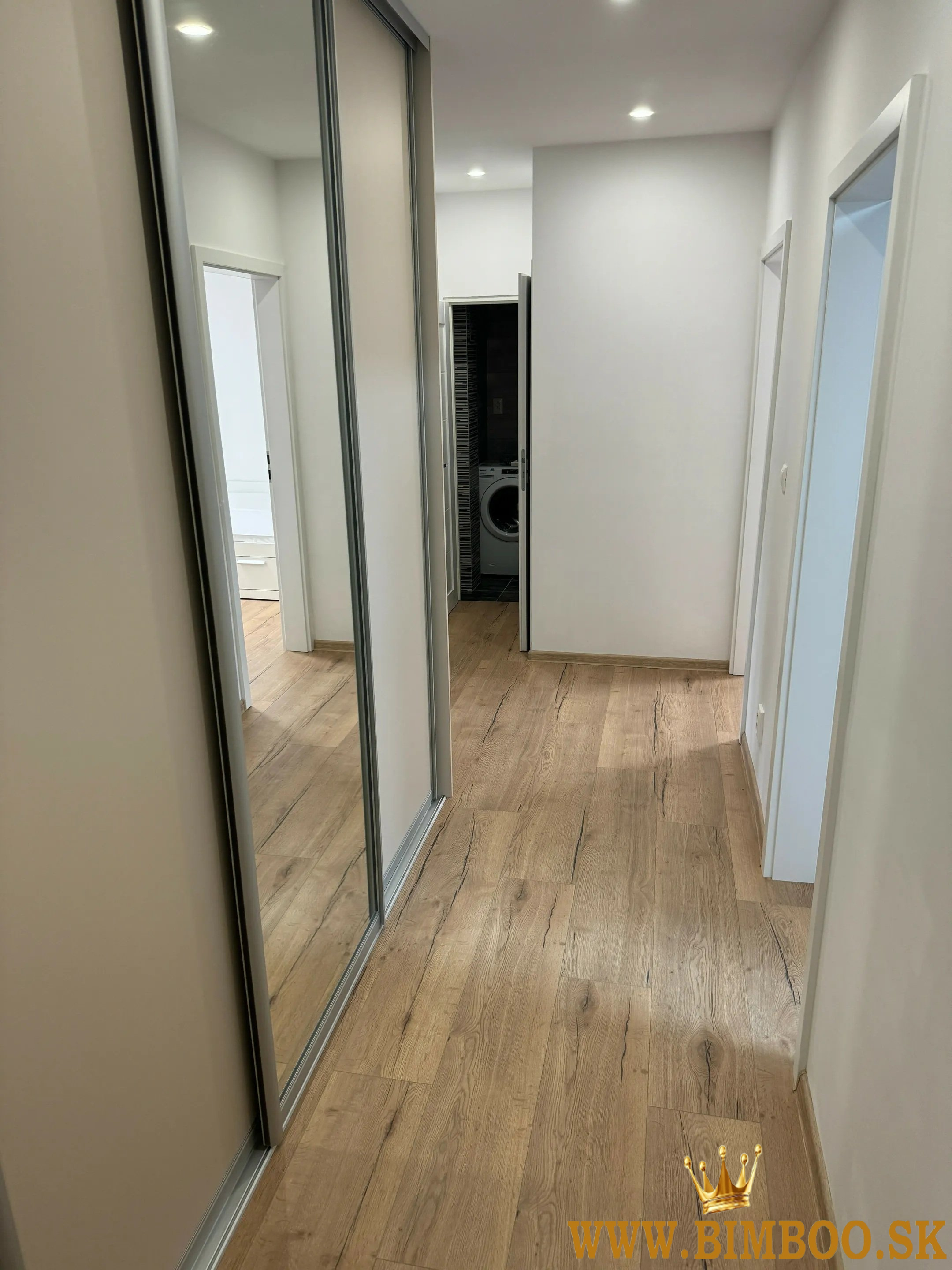 Prenájom 3-izbového bytu – Radarová, Bratislava 