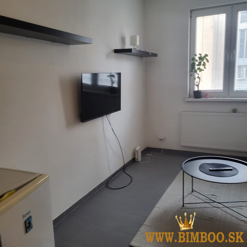 Štýlový 2-izbový byt v absolútnom centre Bratislavy – Gorkého ulica 